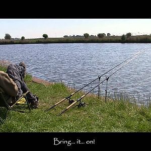 Fishing on the Dutch river/canal De Eem. Vissen op brasem op de Eem.
