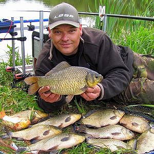 Fomidably CRUCIAN CARP Fishing - Fighting