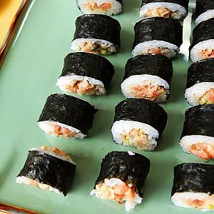 Sushi selber machen: Spicy Tuna Roll (Scharfes Thunfisch Sushi)