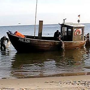 Fischer bei Ahlbeck auf der Insel Usedom.