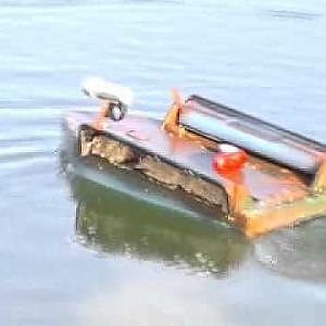 Futterboot eigenbau selvemade homemade Baitboat