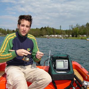 Patrick beim Renkenzupfen beim Wöhrl am Wörthsee