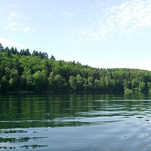 Spiegelbglatter See