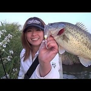 47cmゲット！ MONOHOSHIZAO大活躍！ロッドマン【遠賀川・バス釣りTV】なちゃーんねる 2013/4/27 bassfishing Fishing Girl Japan