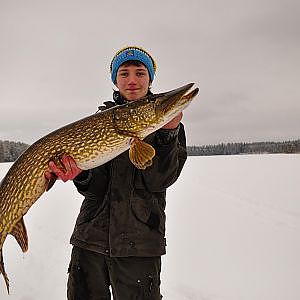 Gädda 114 cm och 9,54 kg som Högg Två Gånger | Team Galant