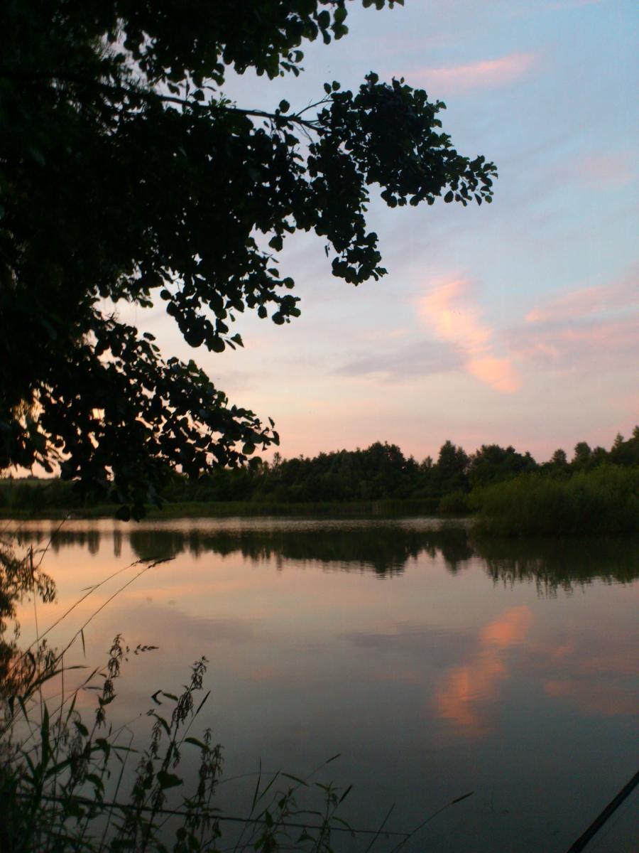 Bürgeln Vereinssee Abends